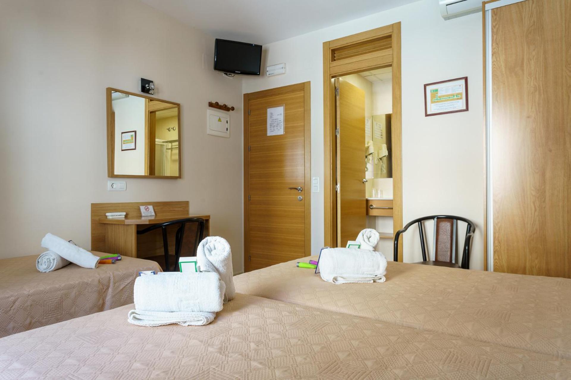 Hostal Costabella Powered By Faro Homes Fuengirola Camera foto
